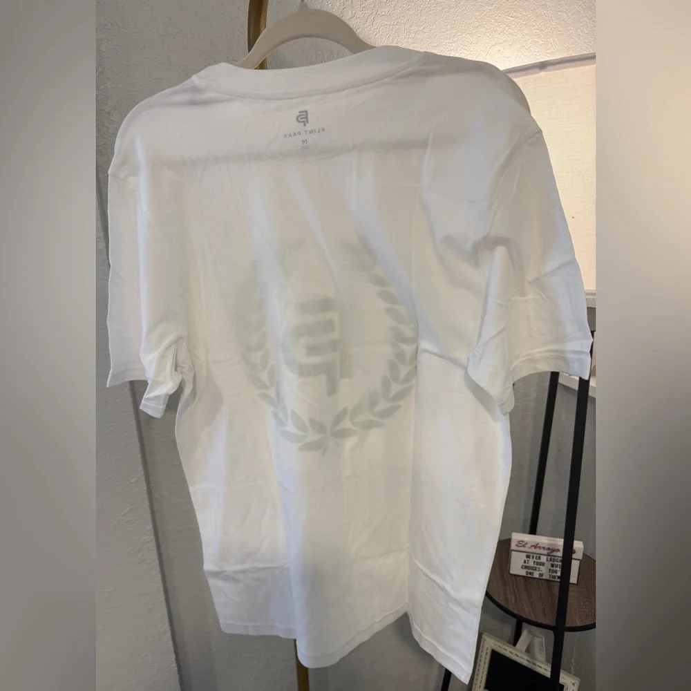 Flint Park White Logo Graphic T-Shirt Green Laurel FP Tee NWT - Picture 5 of 5